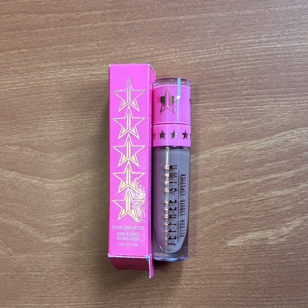 Jeffree Star Velour Liquid Lipstick -tea bag